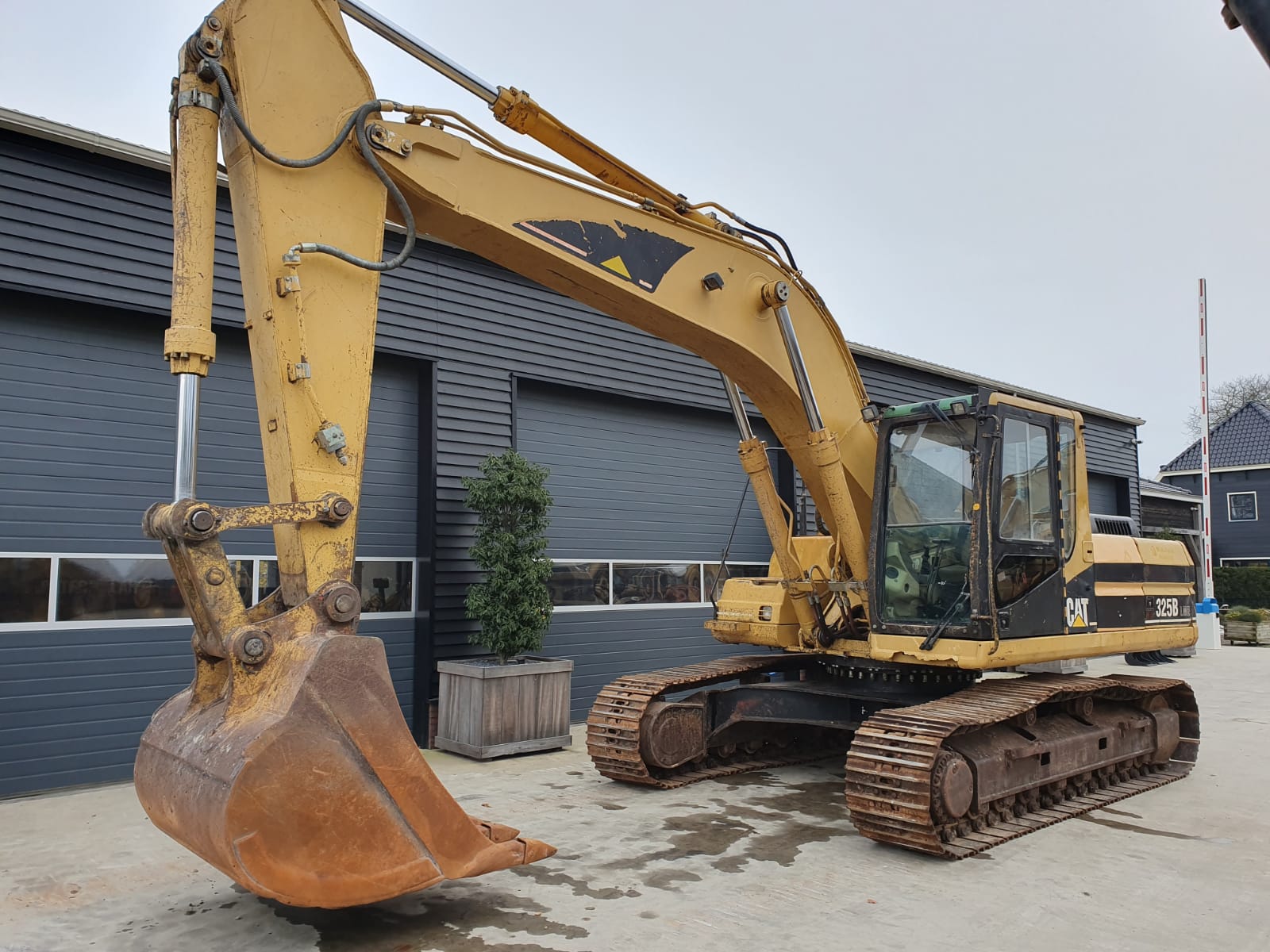 1998 Caterpillar 325BL